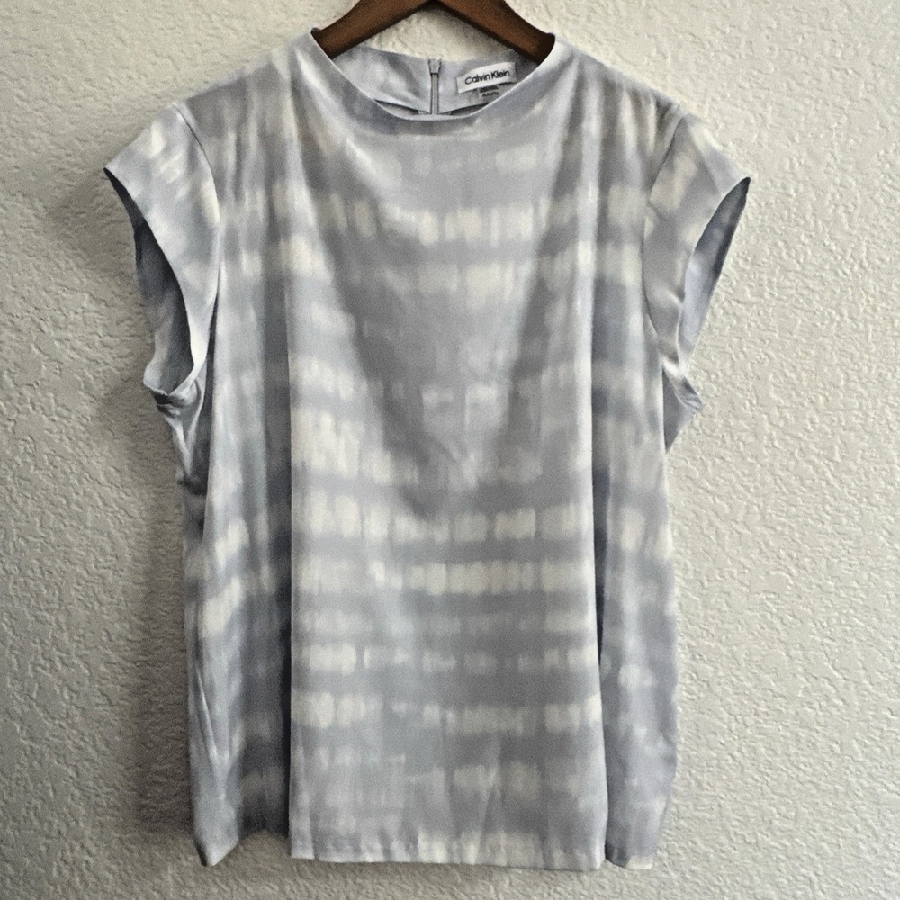 Calvin Klein Short Sleeve Top Women Size XL Faded Light Blue and White